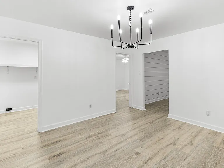 153 Richmond Rd — Photo 10