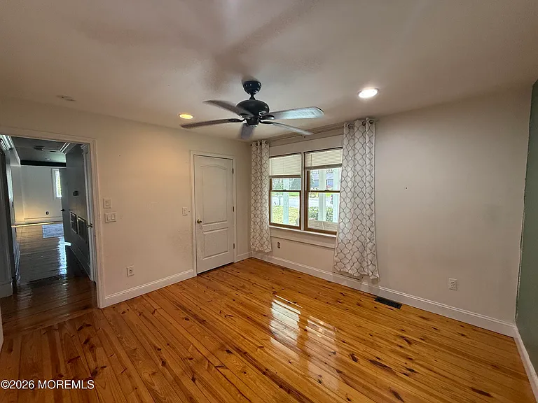 605 Farrelly Ave — Photo 12