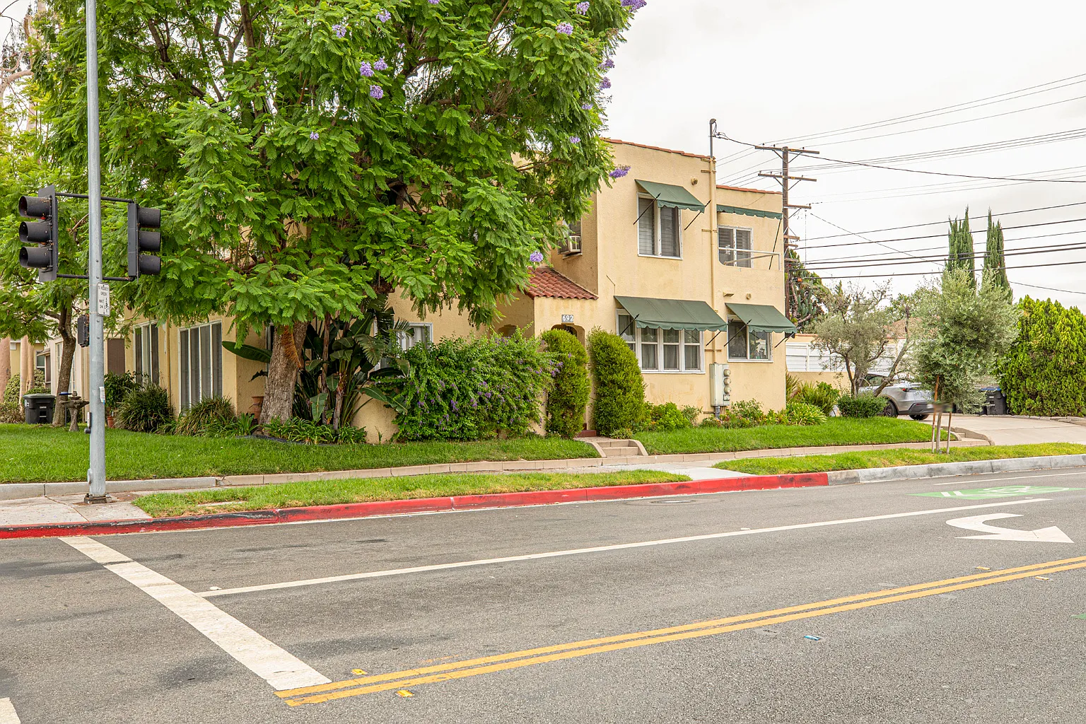 Studio, 750 sqft, $1,390 — Photo 1