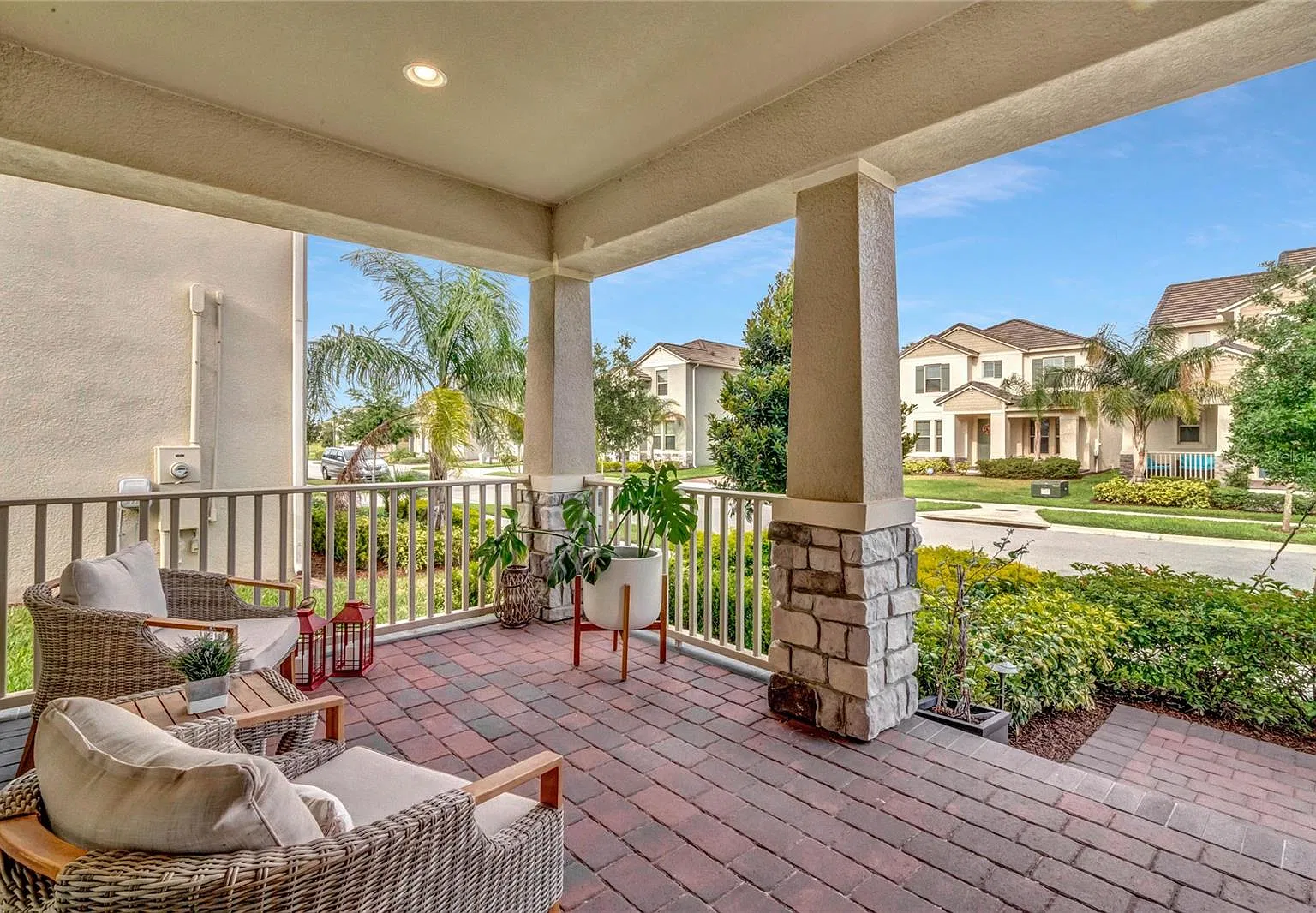 5 bed, 3.5 bath, 3910 sqft, $4,995 — Photo 4