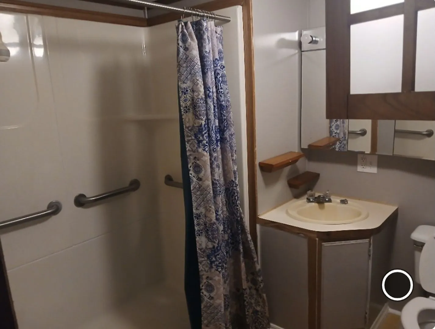 2 Bedroom, 2 bath — Photo 4