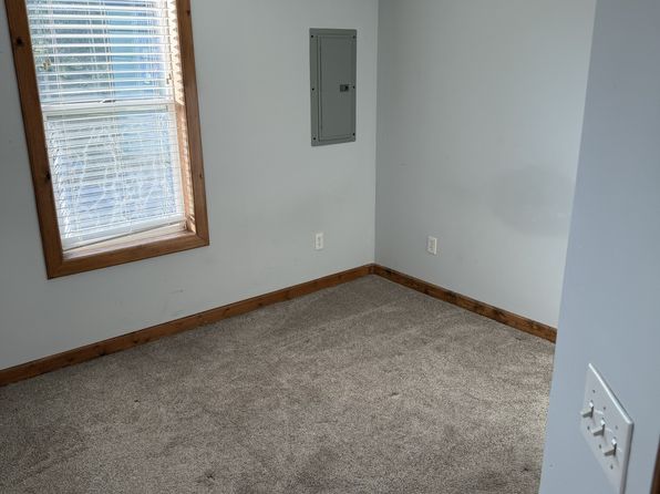 124 Canal St APT 4