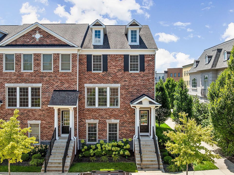 1st image of 2045 Broughton St