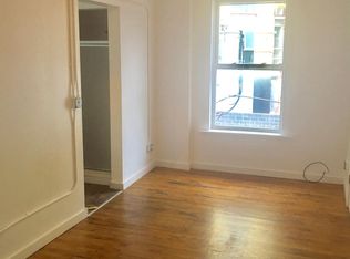 722 W Grand Ave APT 3R, Chicago, IL 60654