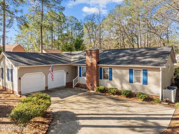 6204 Cardinal Drive, New Bern, NC 28560