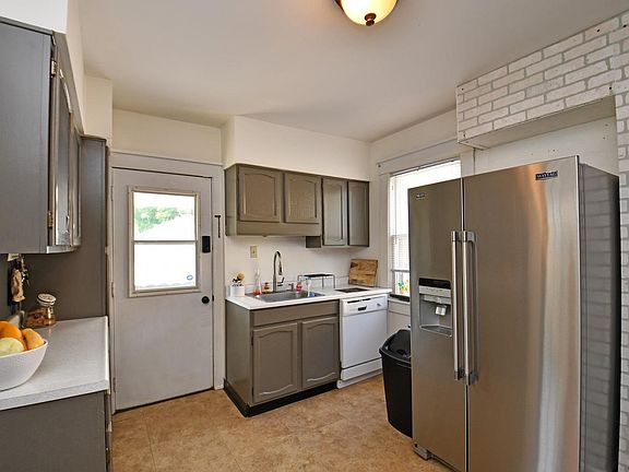 2nd image of 4641 Anthony Wayne Ave