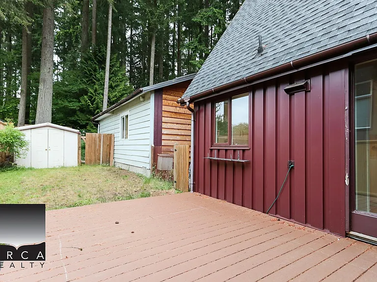 2752 Byron Rd — Photo 11
