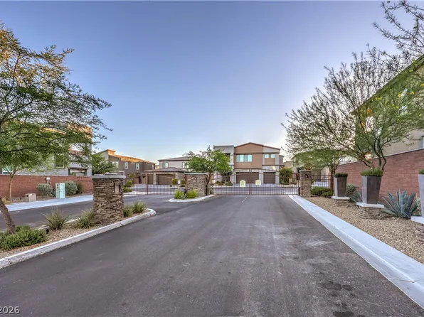 10090 Desert Azure St, Las Vegas, NV 89178