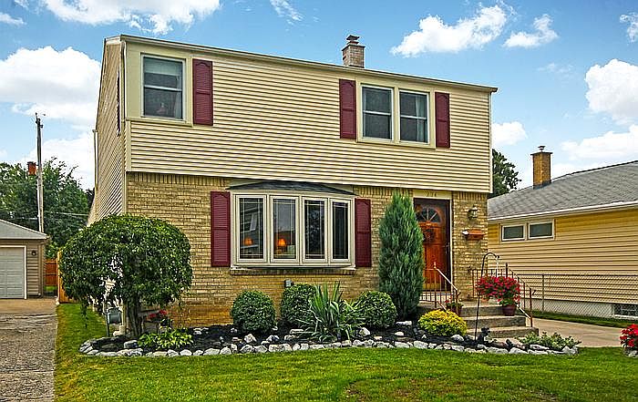 1st image of 234 Abbington Ave
