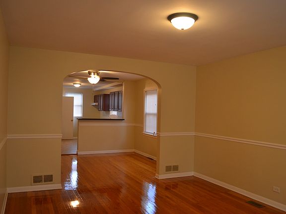 4th image of 14207 S Edbrooke Ave