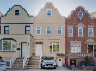 7852 82nd St, Glendale, NY 11385