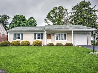 55 Wabank Rd, Millersville, PA 17551