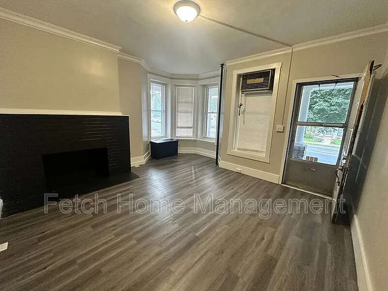 832 N 5th St #1 — Photo 7
