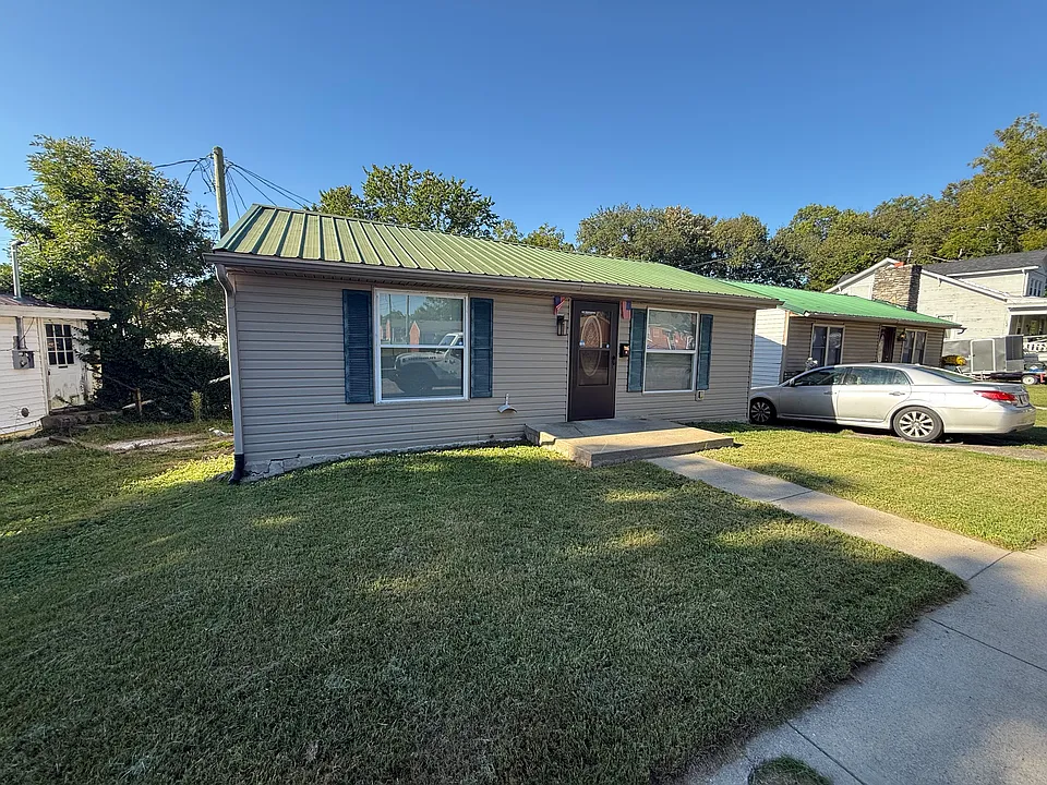 106 Pinecrest St