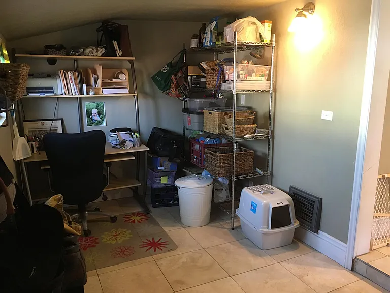1382 S Green St — Photo 23