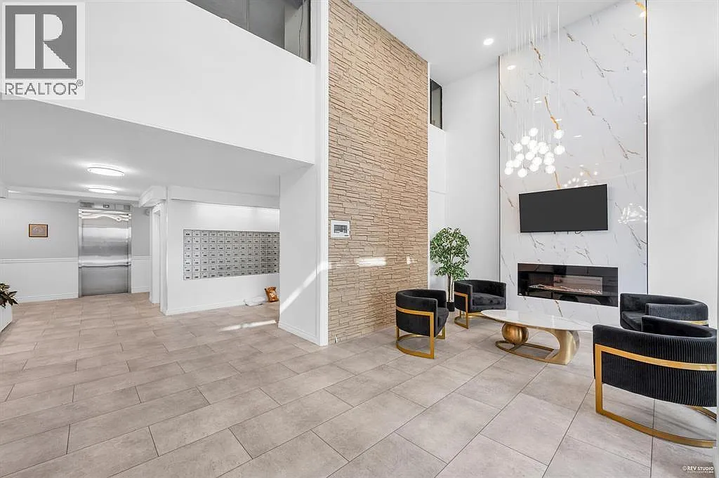 2 bed, 1.5 bath, 1120 sqft, $3,200 — Photo 3