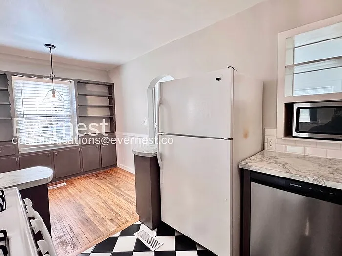 3807 E 22nd St — Photo 10