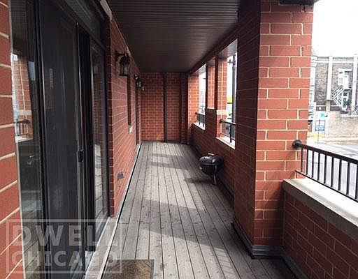 2nd image of 2904 W Belmont Ave Unit 301