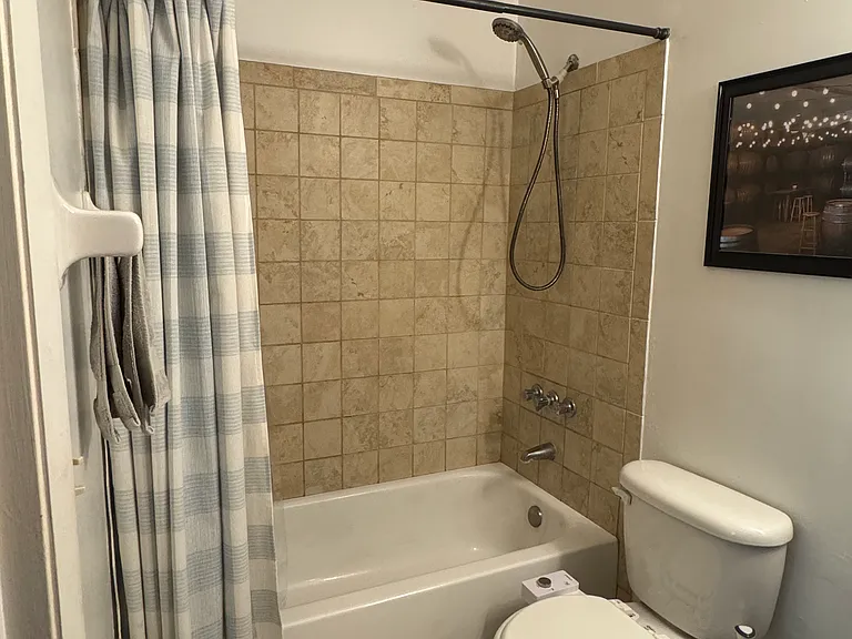 4411 SW 34th St #301 — Photo 22