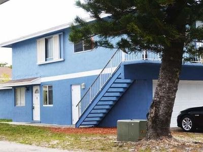 812 W Tiffany Drive W #3, Mangonia Park, FL, 33407