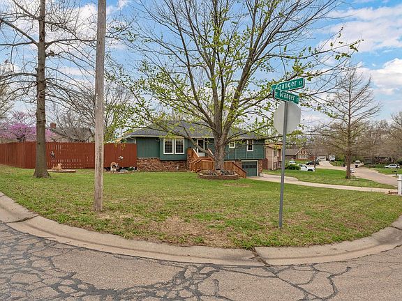 5th image of 2635 SE Granger Ct