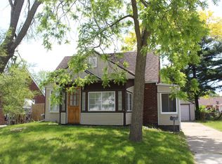 16326 Toepfer Dr, Eastpointe, MI 48021