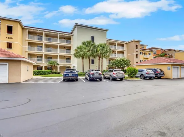 4520 Botanical Place CIR #204, NAPLES, FL 34112