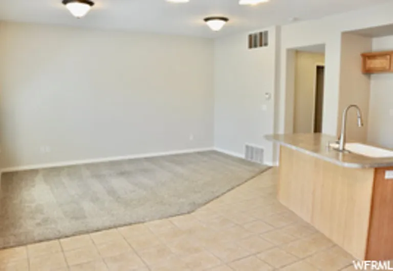 269 E Sunshine Dr #269-8 — Photo 6