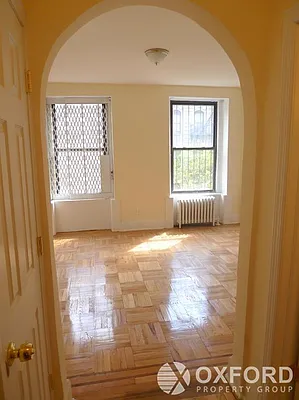 Rented by Oxford Property Group | media 17
