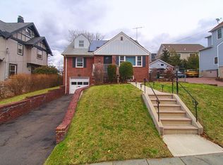 236 W Passaic Ave, Rutherford, NJ 07070