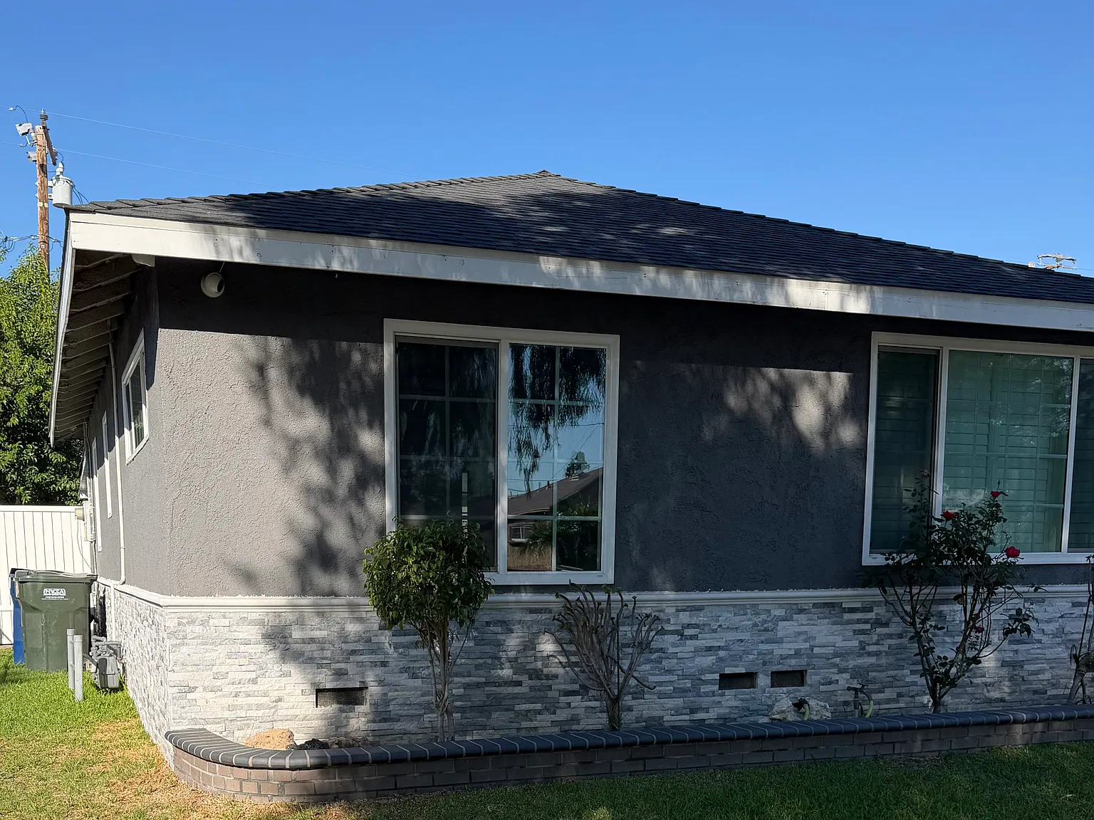 3 bed, 1060 sqft, $3,600 — Photo 4