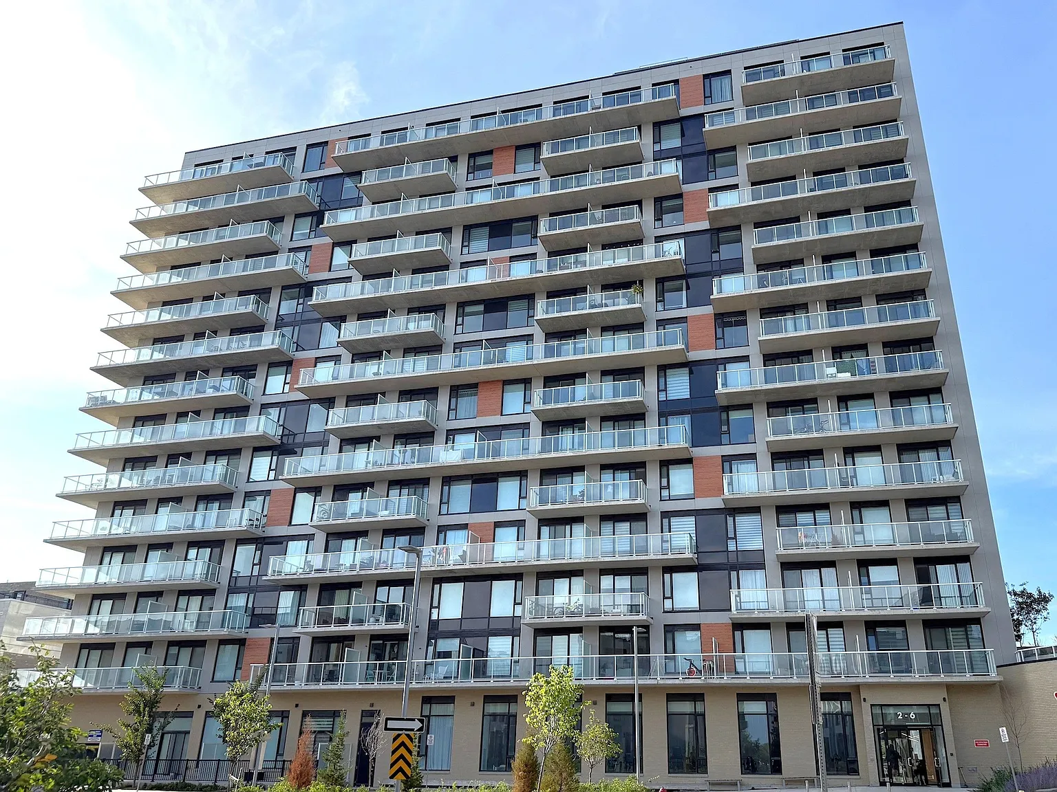 3 bed, $3,600 — Photo 2