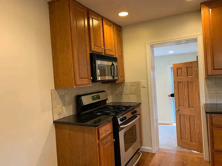 1524 Knox Rd — Photo 5