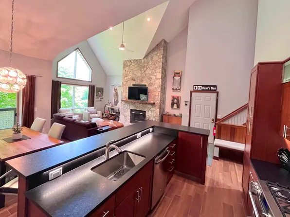 H-32 Trailside Village Way #H-32, Dover, VT 05356