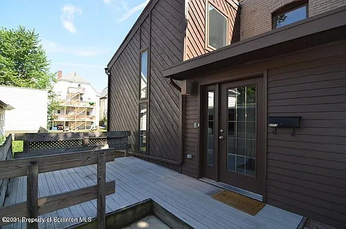 1409 Penn Ave #3 Photo 1