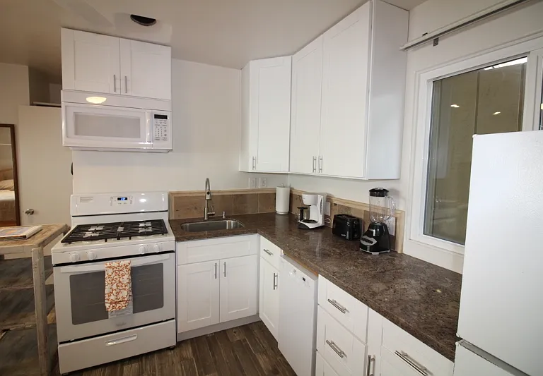 745 San Fernando Pl #1/2 — Photo 8
