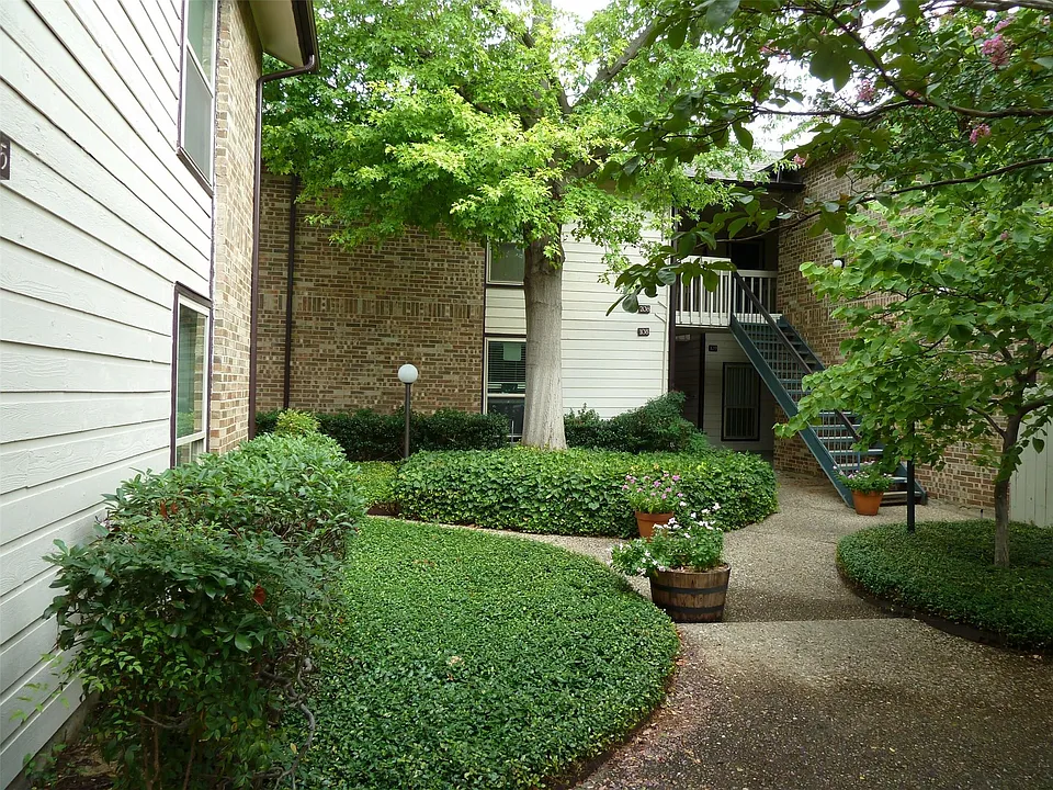 7107 Holly Hill Dr #104-1