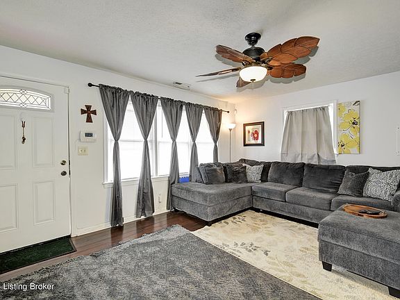 2nd image of 170 Meadowview Dr