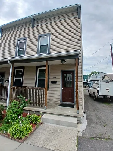 1313 Virginia Ave Photo 1