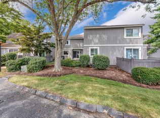 58 Twin Lakes Dr, Fairfield, OH 45014