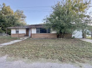 418 W Filmore St, Mangum, OK 73554