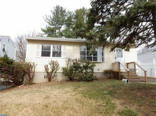 1712 Osbourne Ave, Willow Grove, PA 19090