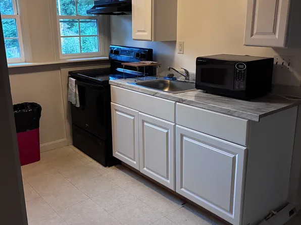 425 Pinecrest Beach Dr, East Falmouth, MA
