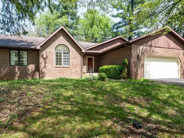 2405 E Queens Way, Bloomington, IN 47401