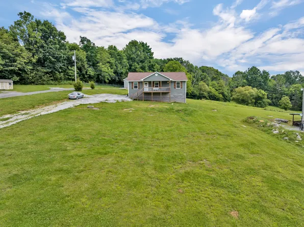 379 Rawls Creek Rd, Gordonsville, TN 38563