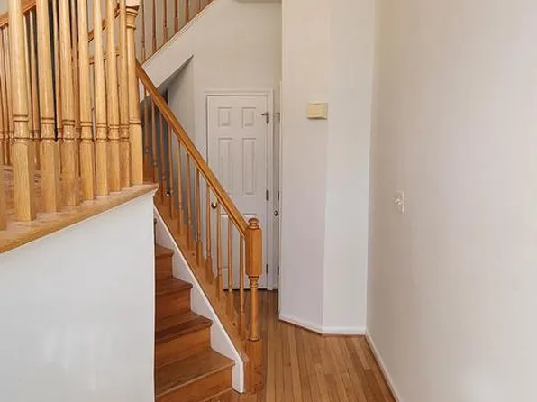 7707 Martin Allen Ct, Alexandria, VA 22315