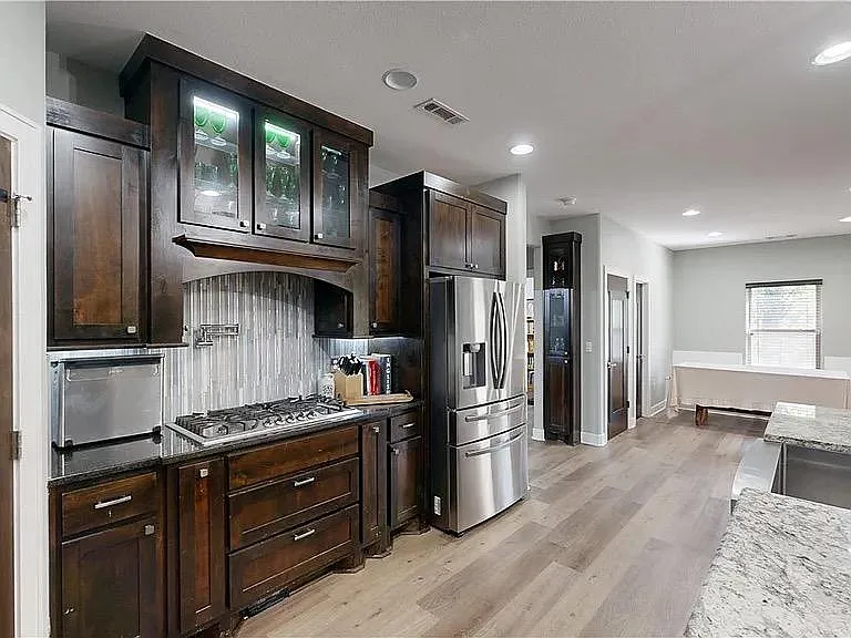 508 Candlelight Cir — Photo 19