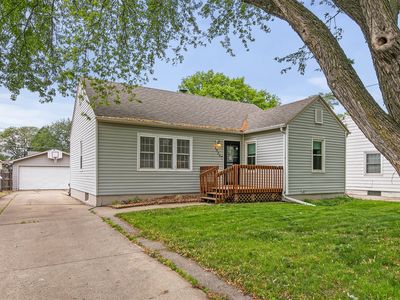 1926 55th St, Des Moines, IA, 50310