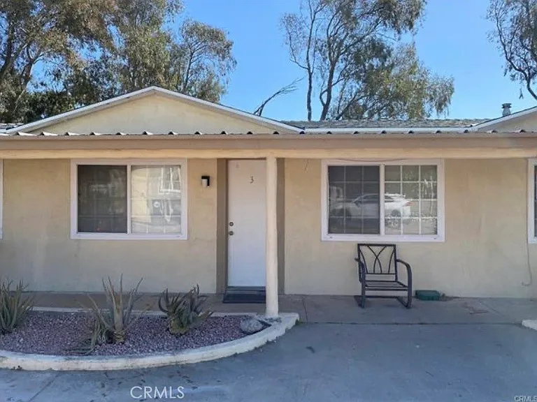 19216 Kendall Dr — Photo 4