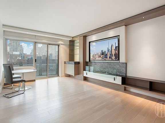 4th image of 60 E 8th St APT 6C